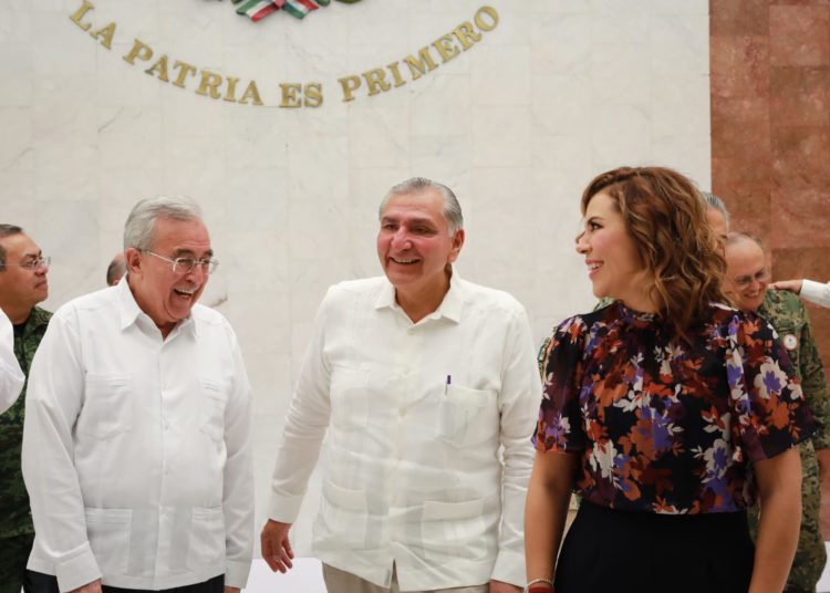 Lidera Adán Augusto reunión de seguridad con gobernadores en Mazatlán