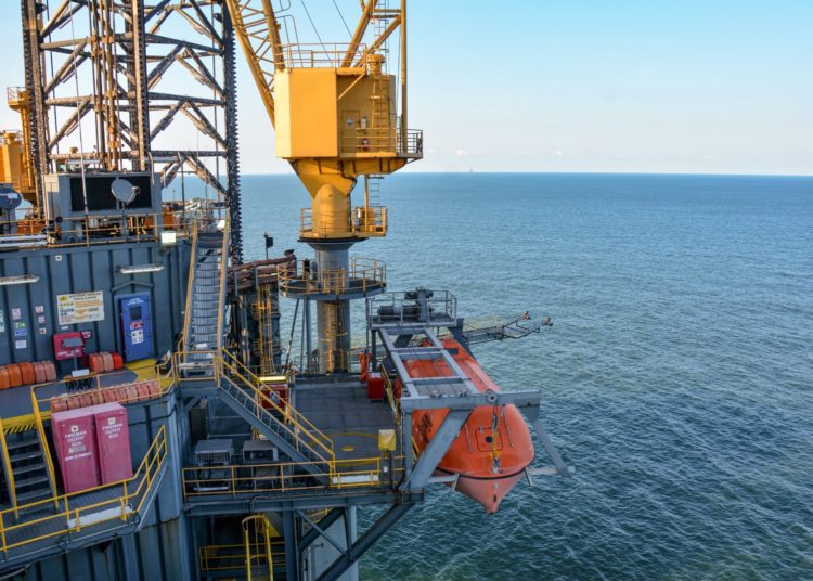 La producción de PEMEX experimenta un incremento de 168 mil barriles por día en los primeros cuatro meses del año