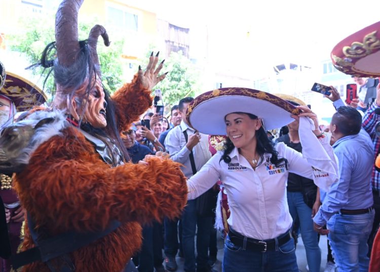 Integrantes de MC, Morena y Líderes Unidos se suman a la campaña de Alejandra Del Moral
