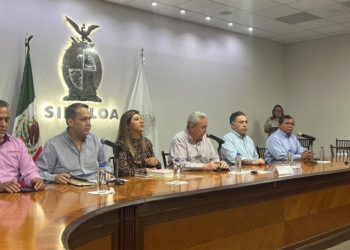 Llama Rocha a productores a liberar aeropuerto, a continuar el diálogo y a presionar a los grandes industriales por un precio justo