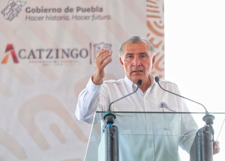 Adán Augusto López presenta nuevo cuartel de la Guardia Nacional en  Acatzingo