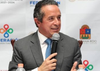 Carlos Joaquín relacionado con perdidas y red inmobiliaria en Quintana Roo