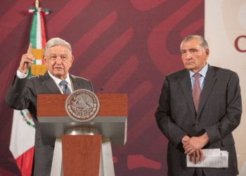 Sheinbaum y Adán Augusto como predilectos para representar a Morena en 2024