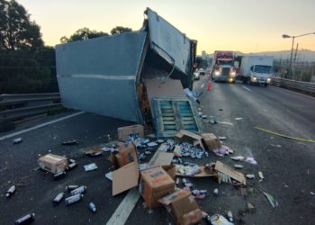 CAUSA SIETE LESIONADOS ACCIDENTE VIAL EN LA CARRETERA MÉXICO-TOLUCA