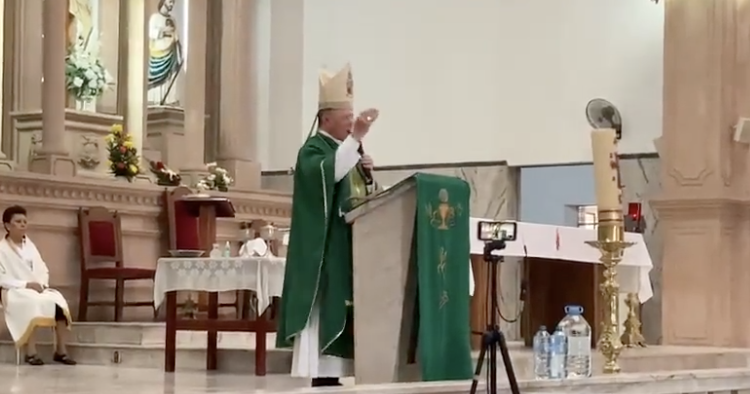 Obispo pide a AMLO un día de luto, en lugar de festejos