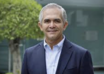 Mancera se posiciona como el segundo favorito de la oposición