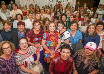 Xóchitl Gálvez es agredida por morenistas en Oaxaca