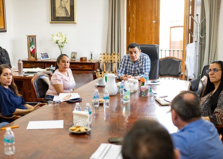 “Chema” Martínez aventaja a Lemus en Jalisco