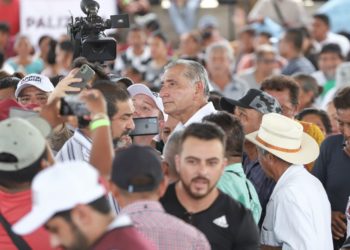 A través de su gira Adán Augusto completa 100 asambleas en México