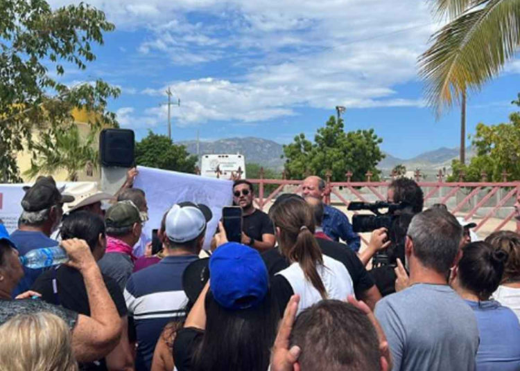 Habitantes denuncian corrupción de la Alcaldesa de La Paz, BCS