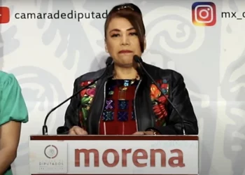 “Estoy consciente del riesgo de mi integridad física”, dice morenista tras oponerse a libros de texto