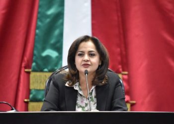 Legisladores del PRI, PAN y PRD analizarán con expertos libros de texto gratuitos, señala Ana Lilia Herrera