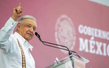 Lo quieran o no, Libros de Texto Gratuitos se distribuirán: AMLO