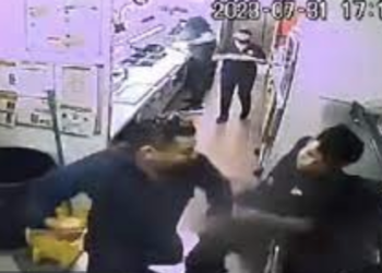 36 horas después, aún no detienen a golpeador de joven en Subway en SLP