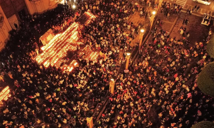 Policía de Veracruz detiene y encañona a Manuel Velasco y su equipo