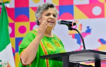 No voy a declinar; hay otras formas de hacer política: Paredes