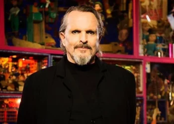 Revela Miguel Bosé que estuvo amarrado dos horas tras robo a su casa en la Álvaro Obregón