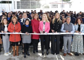 Inicia Huixquilucan ciclo escolar con la entrega de la preparatoria DIF
