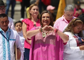 “La presidencia no se hereda”: Xóchitl Gálvez critica entrega de bastón de mando de AMLO a Sheinbaum