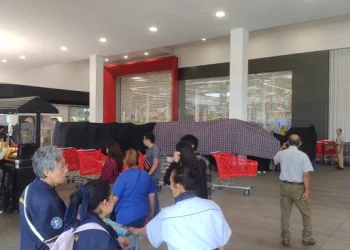 Muere mujer tras desplome de elevador en Gran Sur