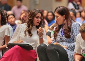 Diputada Anilú Ingram impulsa los puntos violeta en Veracruz