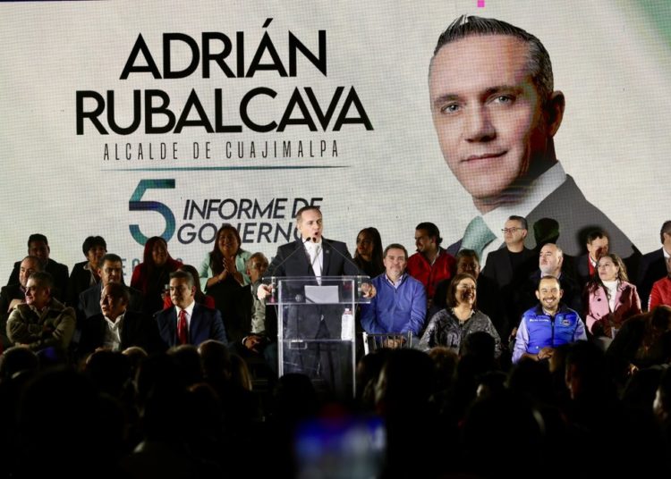 “Hoy les dejo un Cuajimalpa más seguro y renovado’; Adrián Rubalcava rinde su Quinto Informe.