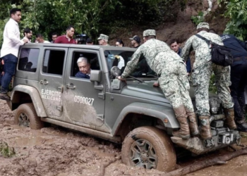 Se reúne AMLO con gabinete y autoridades de Guerrero en Acapulco