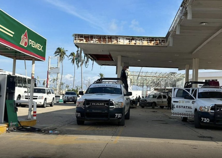 Saqueos han sido controlados; GN tomará control de todas la gasolineras de Acapulco: Sedena
