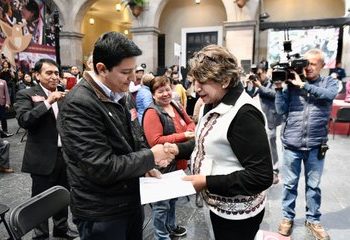 “Nunca me había atendido un gobernador, es excepcional” señala vecino sobre primera audiencia pública de Delfina Gómez