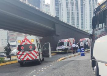 Asesinan a dos hombres en Interlomas, tras salir de sucursal bancaria