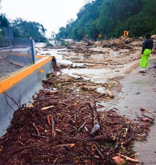 Reabren tramo de Autopista del Sol para vehículos oficiales