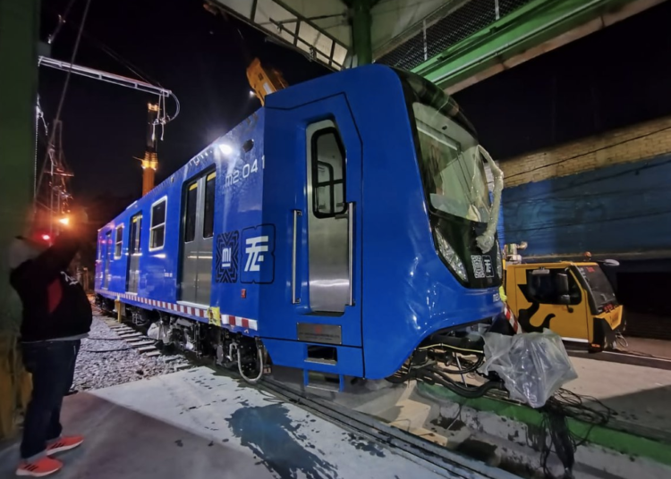 Llega a CDMX la primera nueva unidad de 9 adquiridas para el Tren Ligero