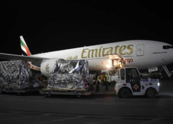 Llega a México tercer embarque con 648 mil dosis de Sputnik V contra covid