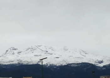 Cierran el paso al cráter del Nevado de Toluca por fuerte nevada