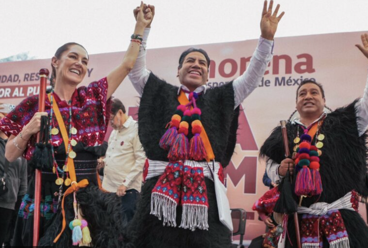 Sheinbaum recibe bastón de mando en los Altos de Chiapas