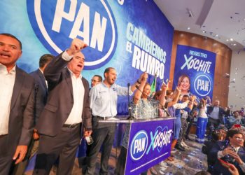 Xóchitl Gálvez se registra como precandidata a la Presidencia, promete alcanzar a Sheinbaum