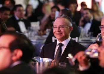 Acusa Frente Amplio persecución política contra alcalde de Toluca, Raymundo Martínez Carbajal