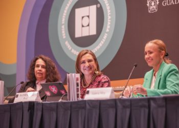 ‘Olvida’ Xóchitl Gálvez nombre de libro con su biografía