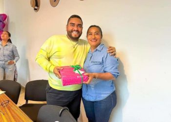 Pese a tragedia en Acapulco, la alcaldesa Abelina López organiza baile popular