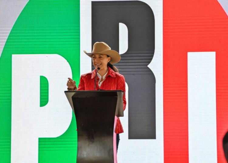 Rinde Aurora González 2º informe legislativo y social