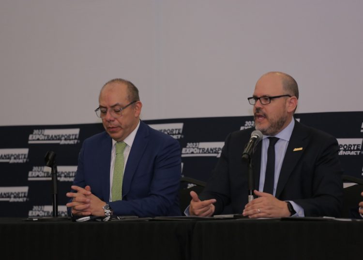 ANPACT, Nafin y Bancomext firman acuerdo para impulsar a PyMES en la industria de vehículos pesados