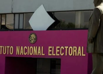 INE propone a Roberto Carlos Félix López, integrante de la comunidad de la diversidad sexual, al frente de la Secretaría Ejecutiva