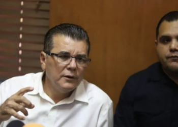 Admite alcalde de Mazatlán ir a Hawaii a una boda de fin de semana