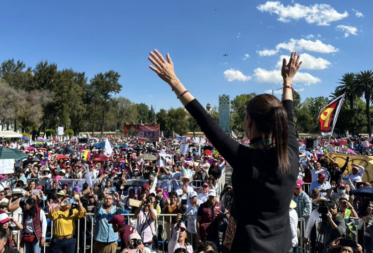 “No vamos a parar de hacer trenes”, asegura Sheinbaum desde Xochimilco