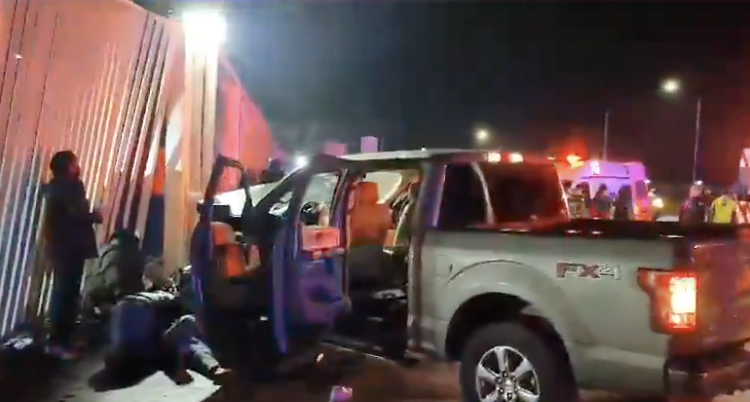 Deja una persona fallecida y dos detenidos incidentes entre Rayados y Santos
