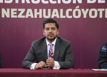 Adolfo Cerqueda va por la relección en Neza