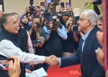 Manlio Fabio Beltrones va como candidato al Senado por el PRI en Sonora