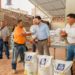 Entrega alcalde Manuel Gálvez fertilizante a productores de Sahuayo