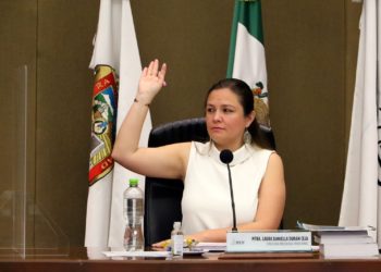 Consejera electoral Daniella Durán es criticada por frívolo discurso que minimiza importancia de comicios