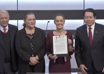 Claudia Sheinbaum se registra ante el INE como candidata presidencial